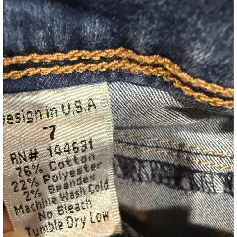Lot of 3 Cutoff Jean Shorts Womens Sz 6-7 Universal Thread 6/Hailey 7/Wax Jean L